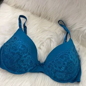 MaidenForm Underwire Bra